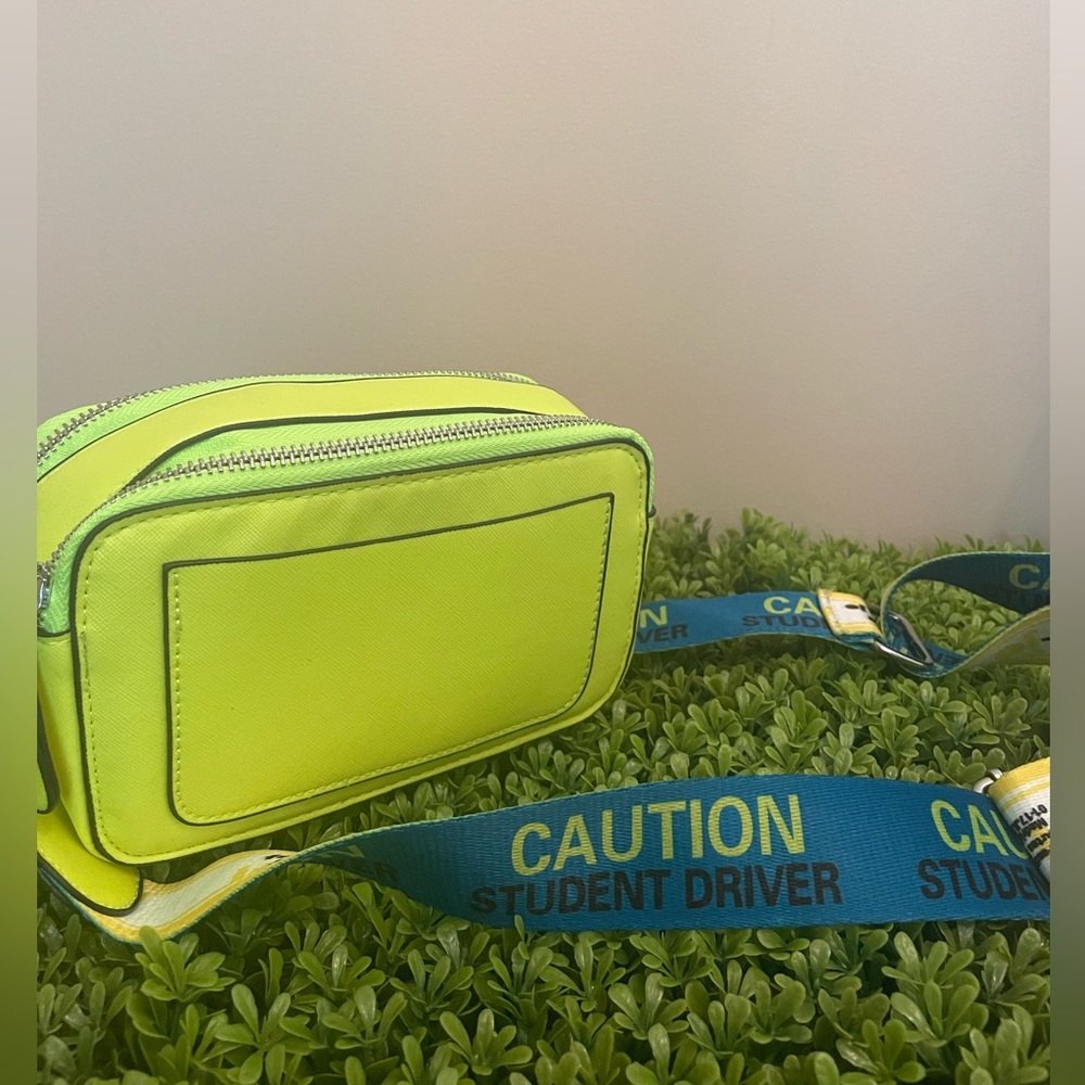 Neon Student Driver Bag - Picture 4 of 5